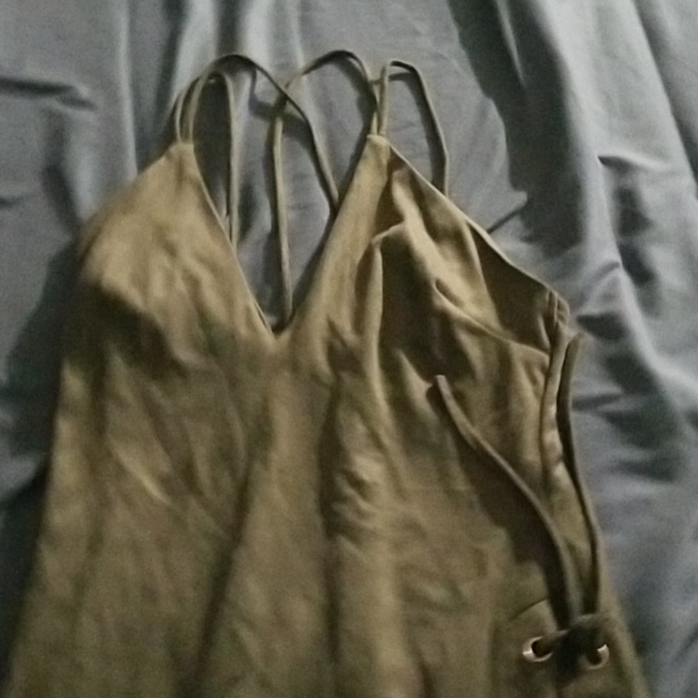 Dress - Picture 4 of 4